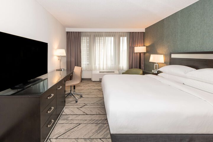 DoubleTree by Hilton Newark Penn Station
