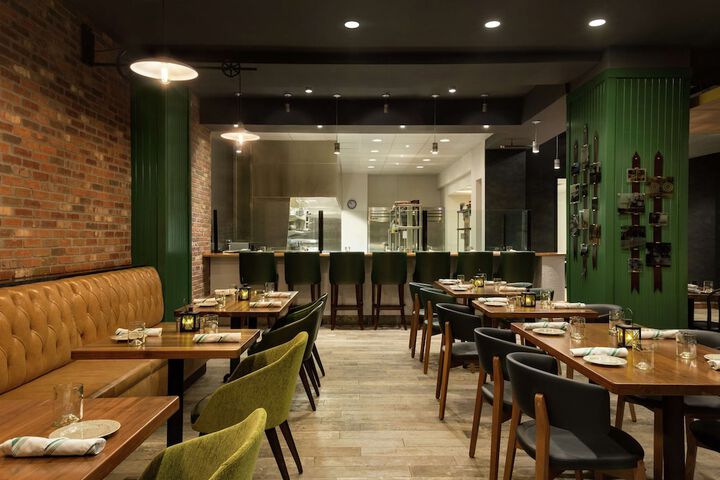 Dining 57 of 77