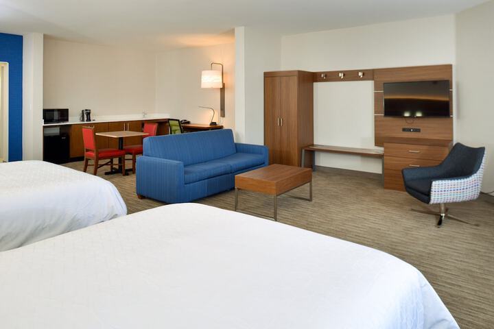 Room 21 of 36