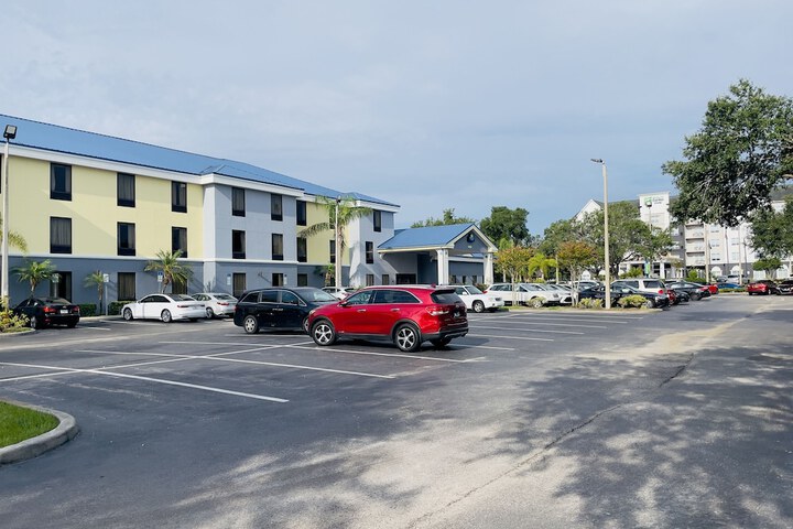 Hotel 5 of 85