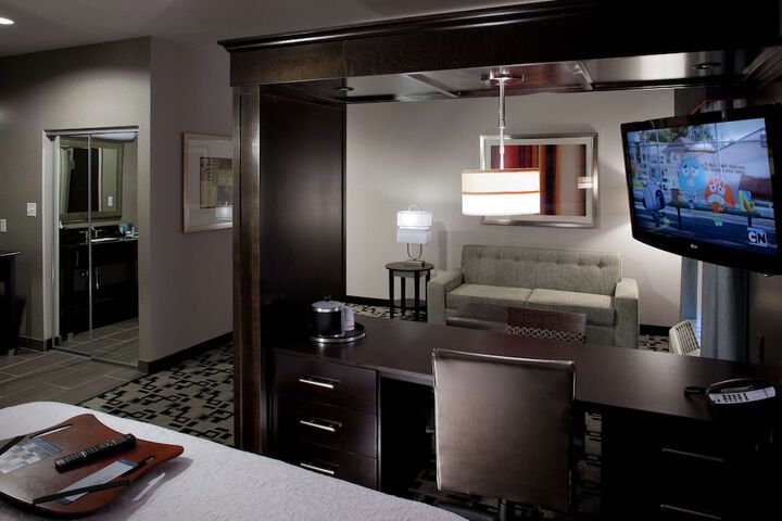Room 9 of 20