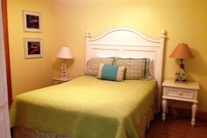 Room 47 of 90