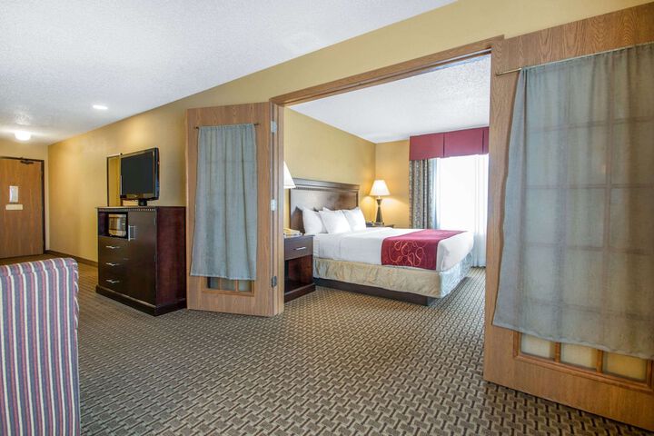 Room 42 of 74