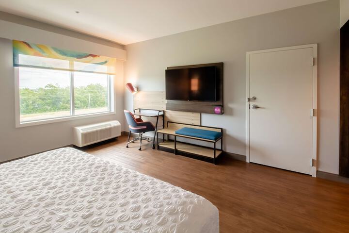 Room 21 of 39