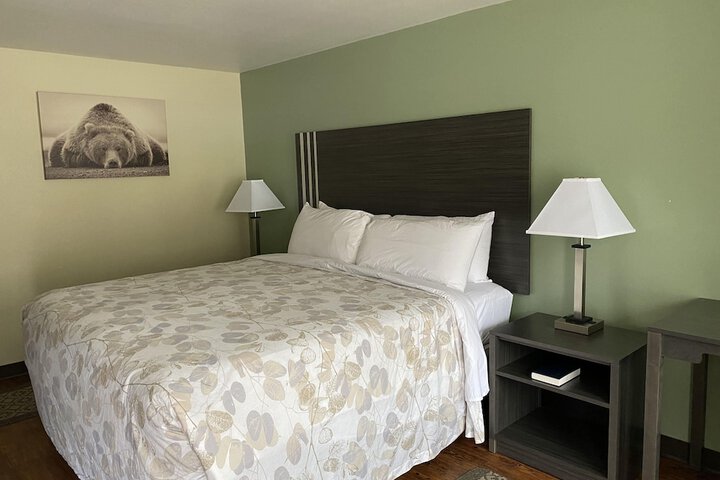 Room 6 of 22