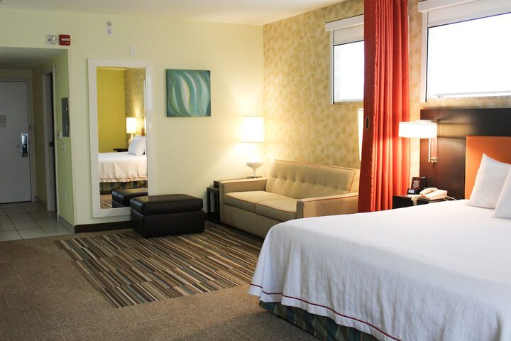 Room 27 of 37