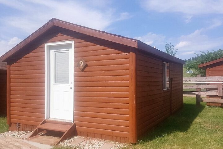 No Name City Luxury Cabins & RV