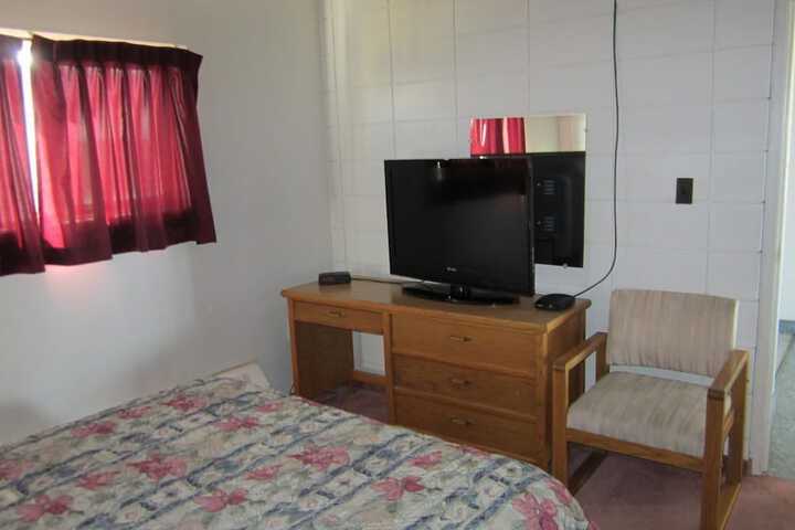 Room 15 of 18