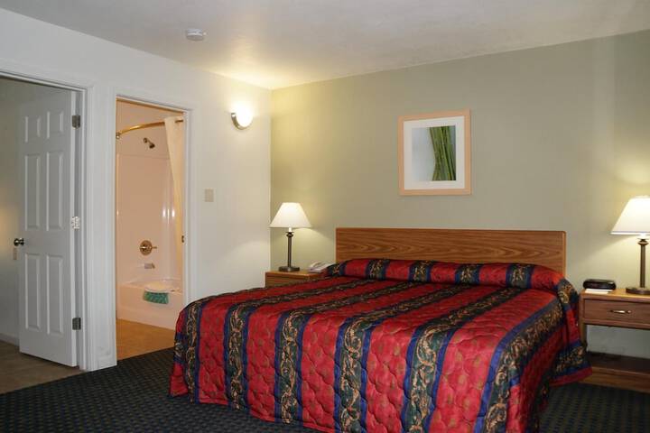 Room 15 of 40