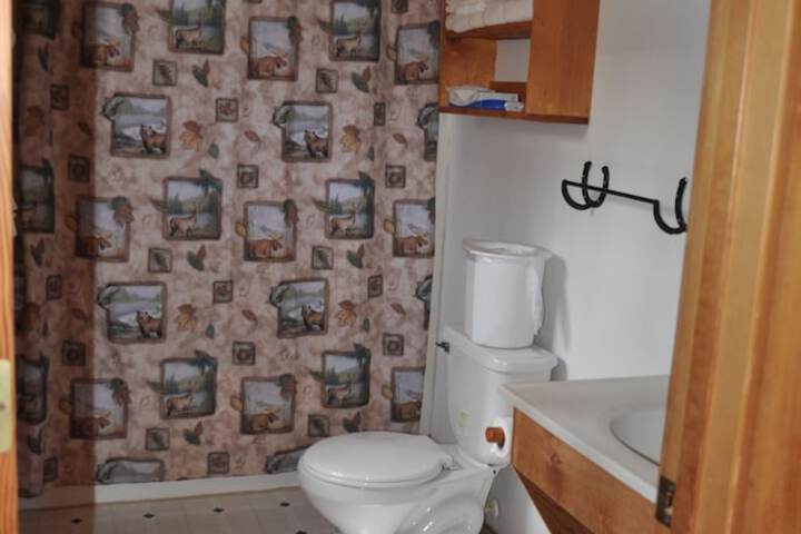 Room 16 of 77