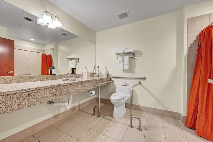 Room 9 of 26