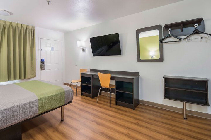 Room 44 of 55