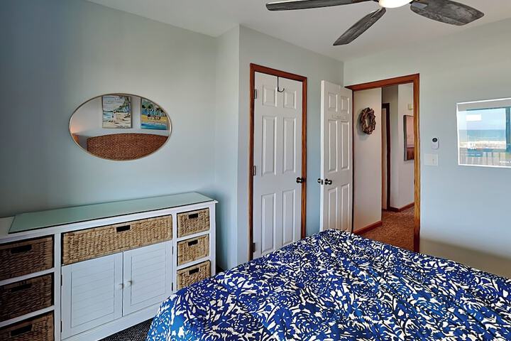Paradise Palms by Topsail Realty