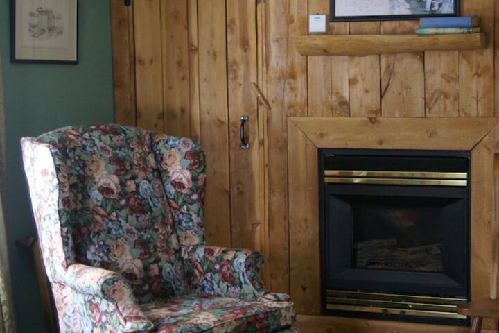 Room 13 of 21