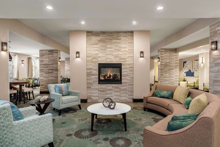 Homewood Suites by Hilton Providence / Warwick