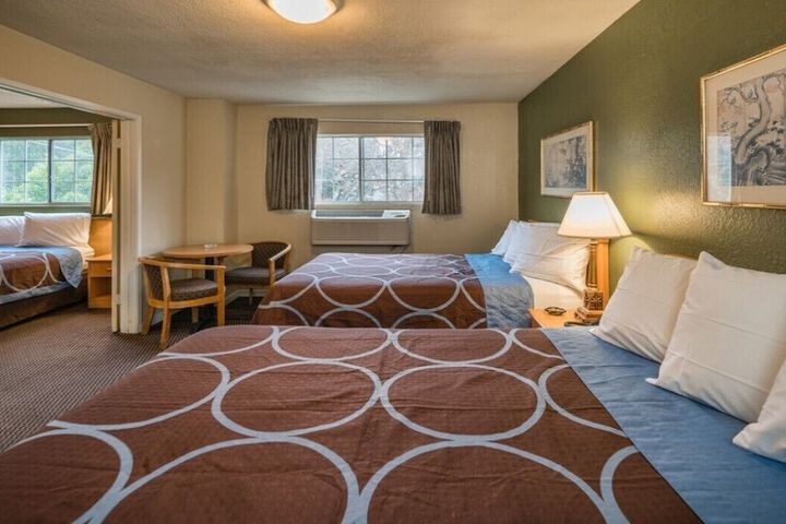Room 3 of 23