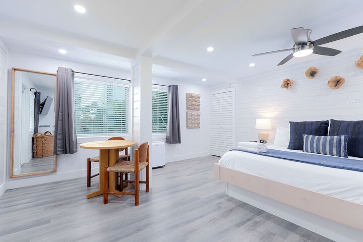 Siesta Key Beach Resort and Suites