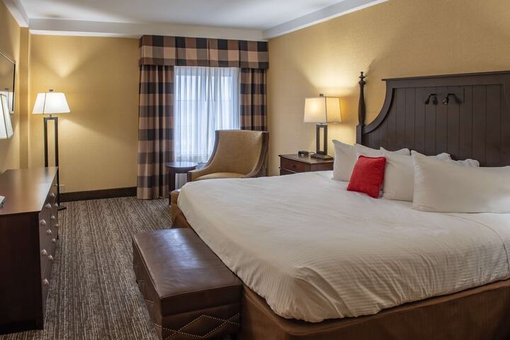 Room 34 of 72