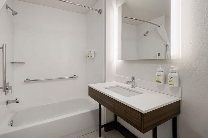 La Quinta Inn & Suites by Wyndham Savannah Airport - Pooler
