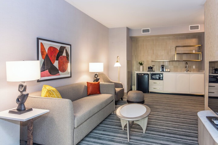 Room 20 of 38