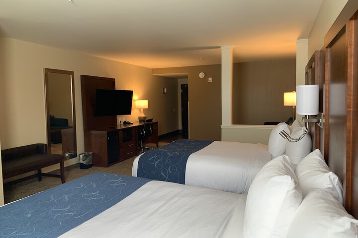 Room 33 of 59