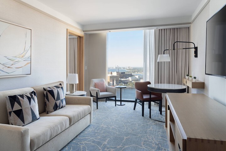 Room 34 of 70