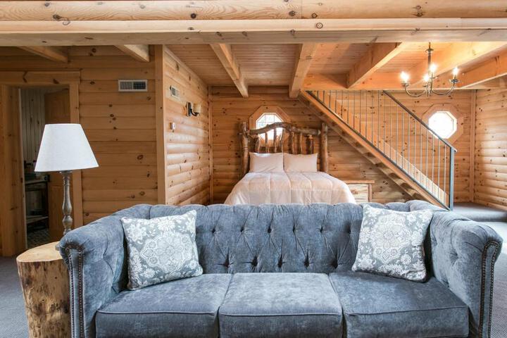 Coblentz Country Lodge by Amish Country Lodging