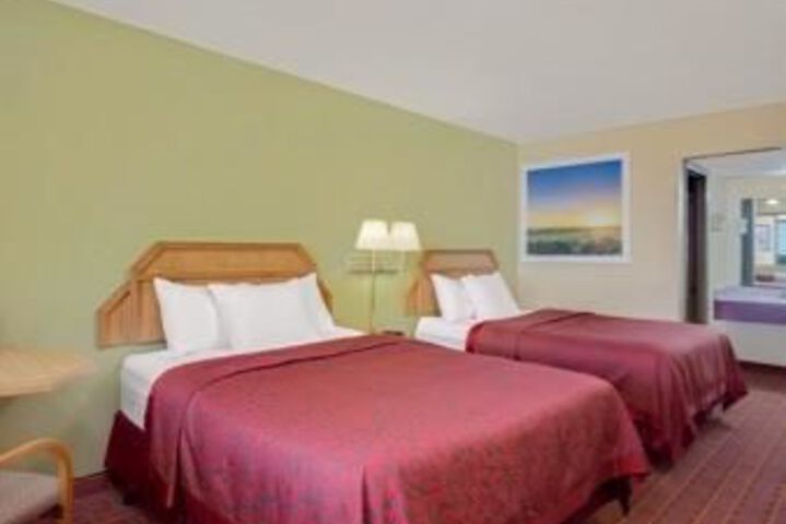 DAYS INN WILLIAMSBURG