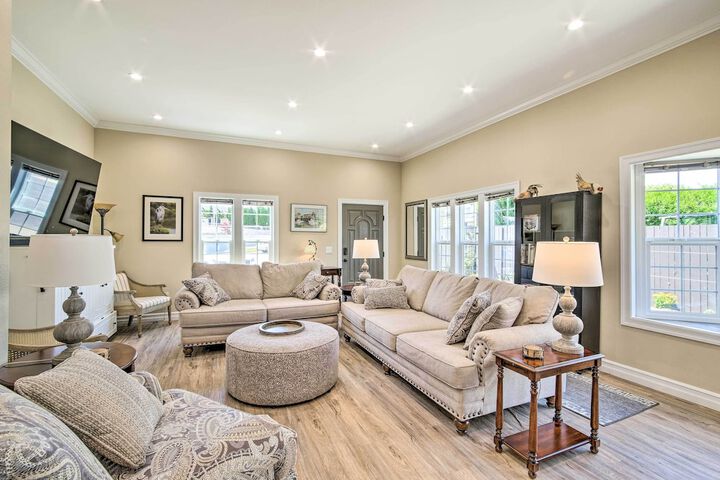 Renovated North Bend Cottage: Near Eateries!