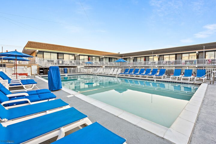Pool 8 of 23