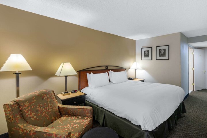 Room 20 of 27