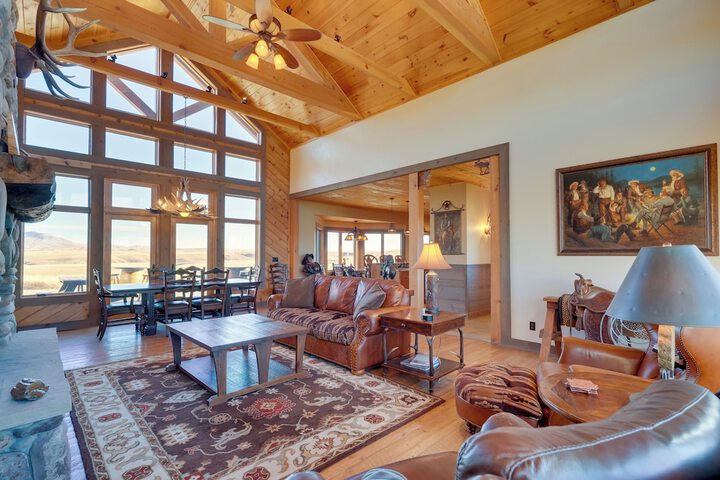 free Spirit Ranch w / Hot Tub & Mountain Views