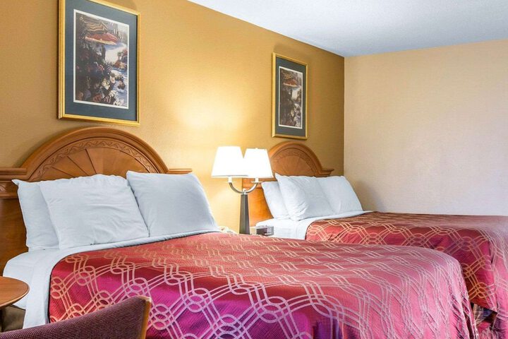 Econo Lodge Dalton West