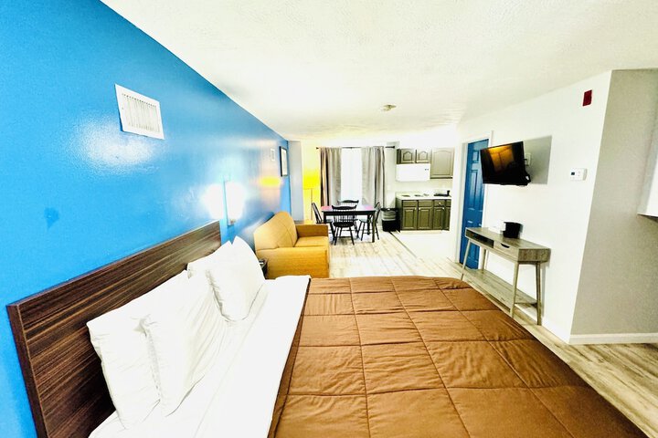 Room 35 of 39