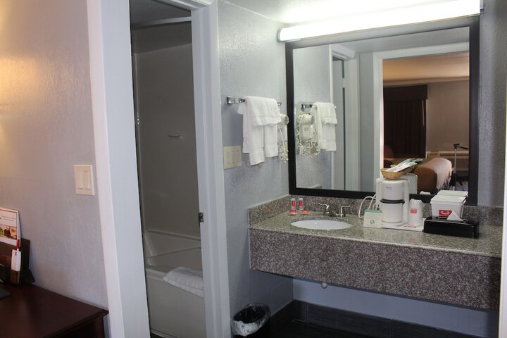 Room 29 of 36