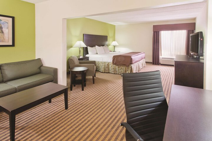 Room 34 of 51