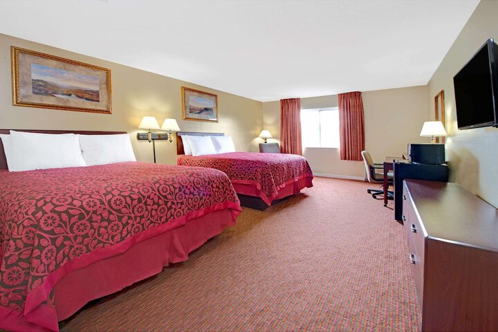 Room 9 of 13