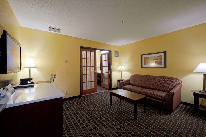 Room 20 of 34