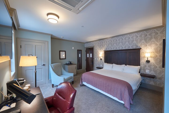 Room 28 of 75