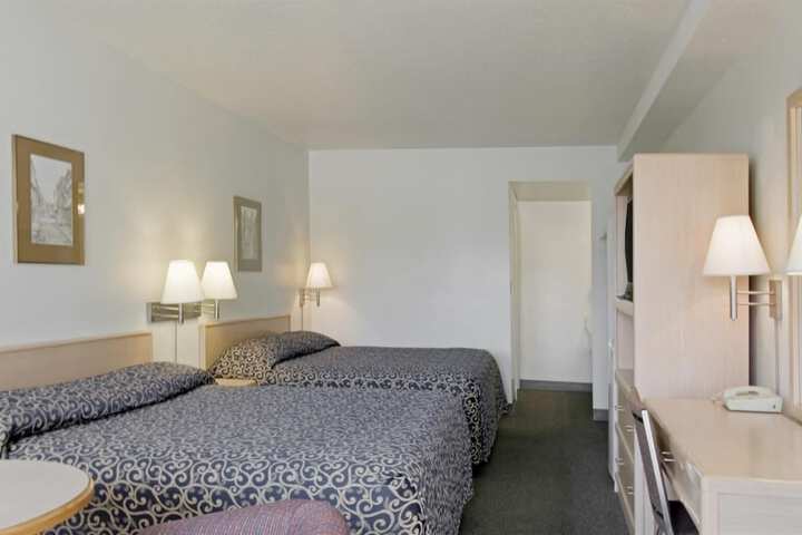 Room 35 of 41
