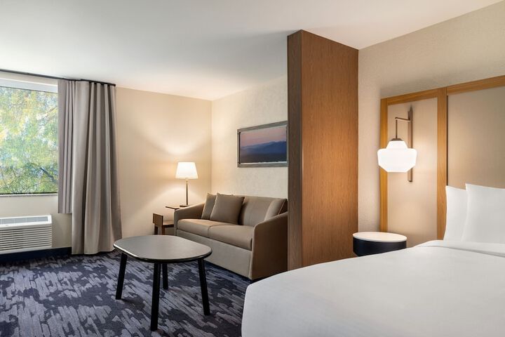 Room 16 of 32