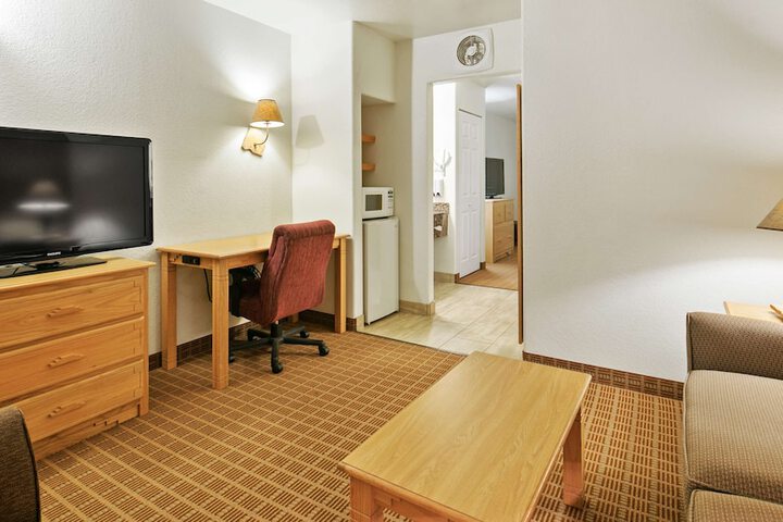 Room 7 of 34