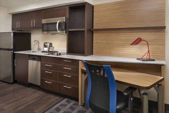 Room 27 of 53