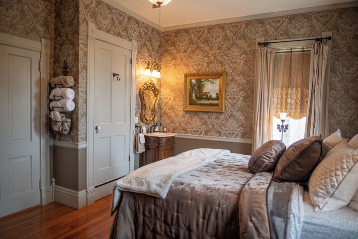 Boonville Luxury Lodging