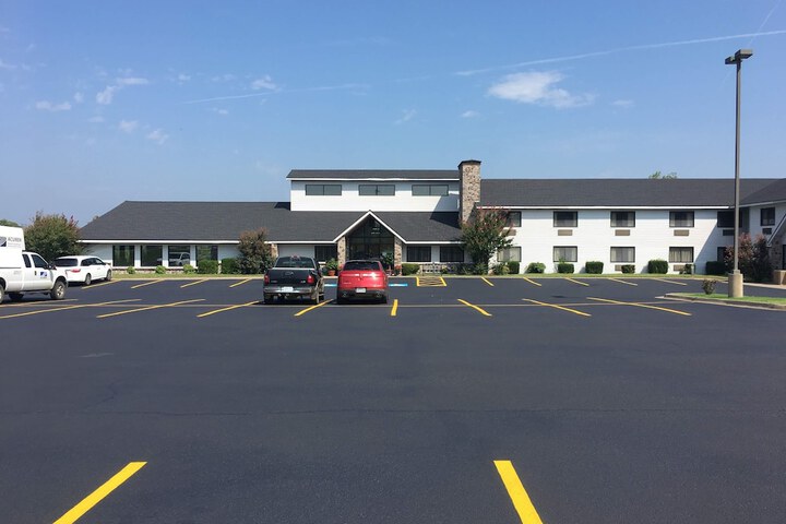 Hotel 5 of 64