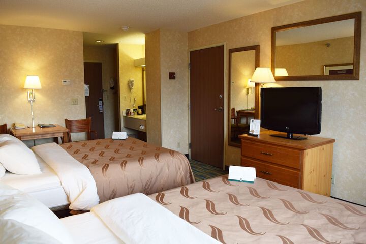 Room 15 of 37