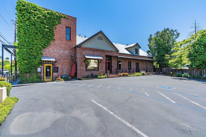 Hanford House