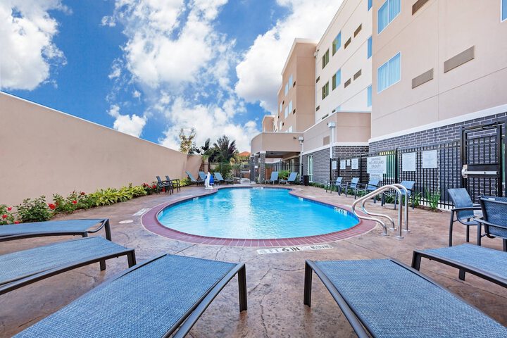 Pool 3 of 25