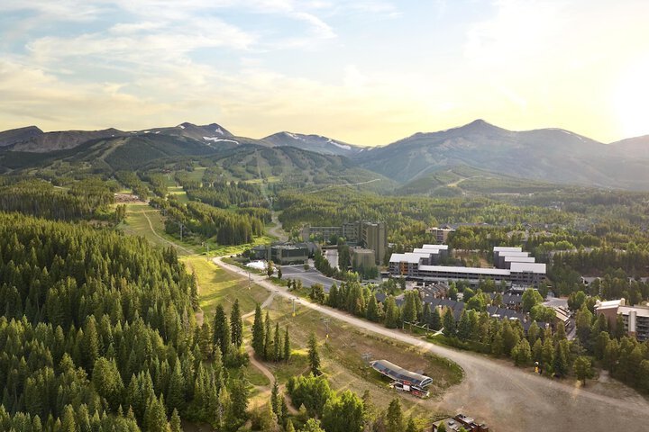 Hotel Alpenrock Breckenridge Curio Collection by Hilton