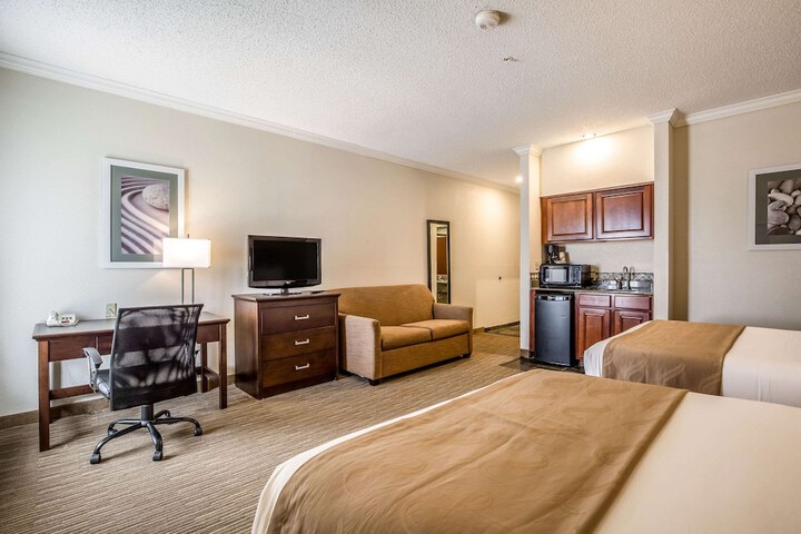 Room 22 of 33